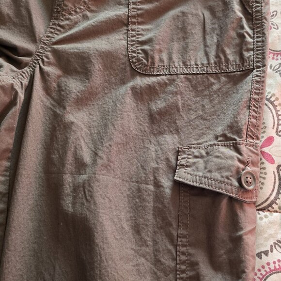 Utility Capris - Picture 3 of 5